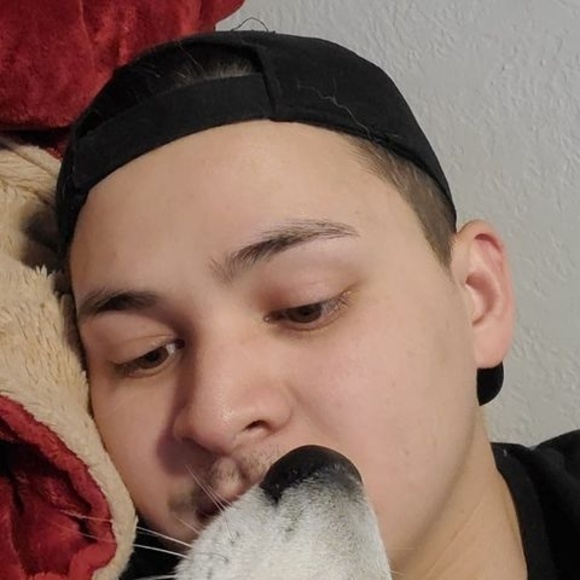 Meet your Posher, Andrew - Picture 1 of 1